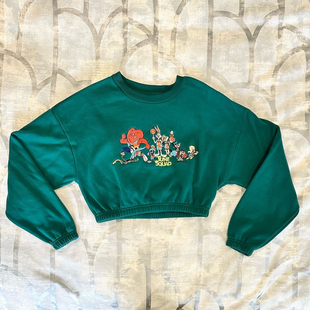 FOREVER 21 Space Jam crop sweater